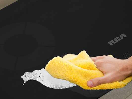 Vệ sinh Bếp từ bằng xà phòng được không? Hướng dẫn vệ sinh đúng cách